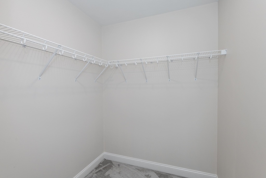 Lynn, Massachusetts, 01905, United States, 3 Bedrooms Bedrooms, ,2 BathroomsBathrooms,Residential,For Sale,1909147