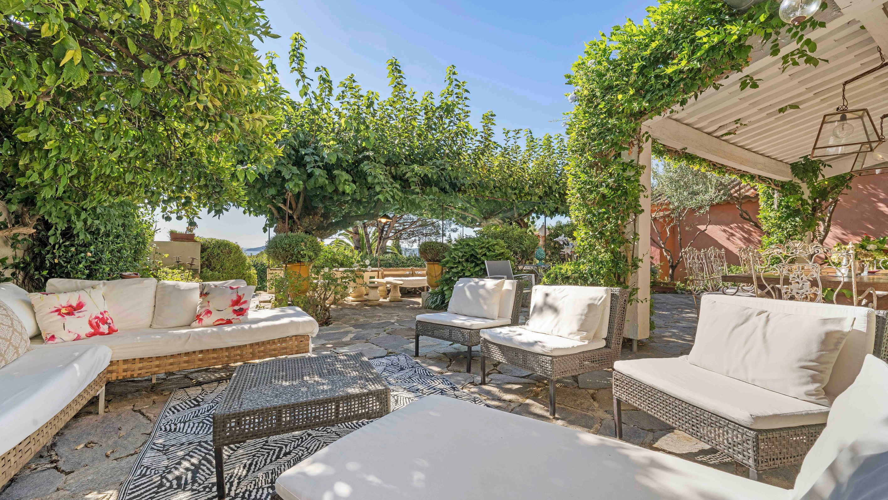  Charming Provençal villa with sea view near Saint-Tropez – French Riviera - 物件實景