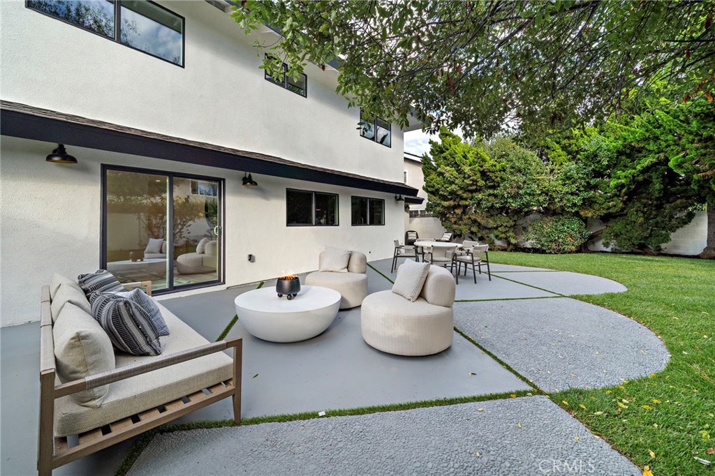 Huntington Beach, California, 92649, United States, 5 Bedrooms Bedrooms, ,4 BathroomsBathrooms,Residential,For Sale,1986485