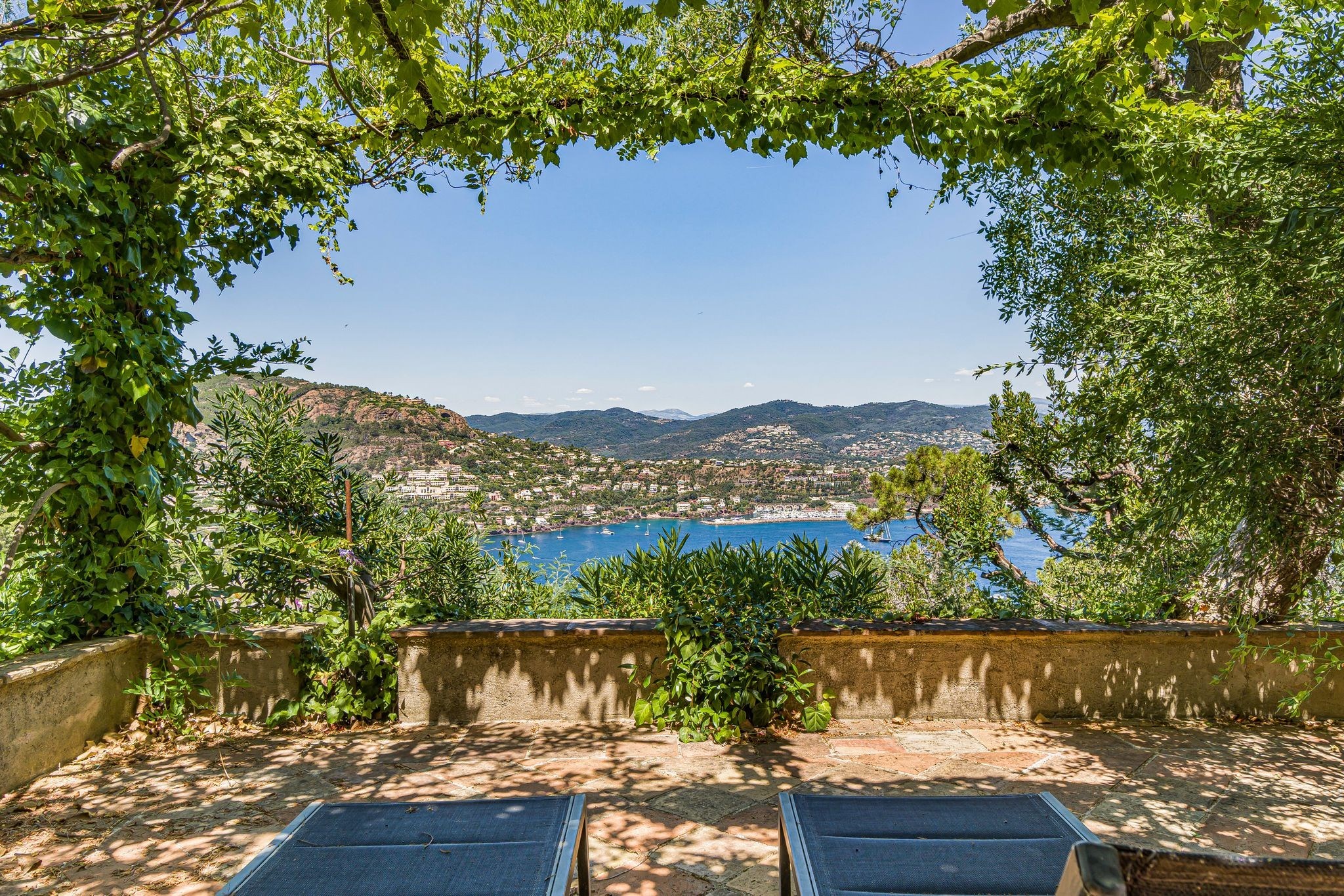  Théoule-sur-Mer, Provençal villa for sale, 180 sqm, panoramic sea views, swimmi… - 物件實景