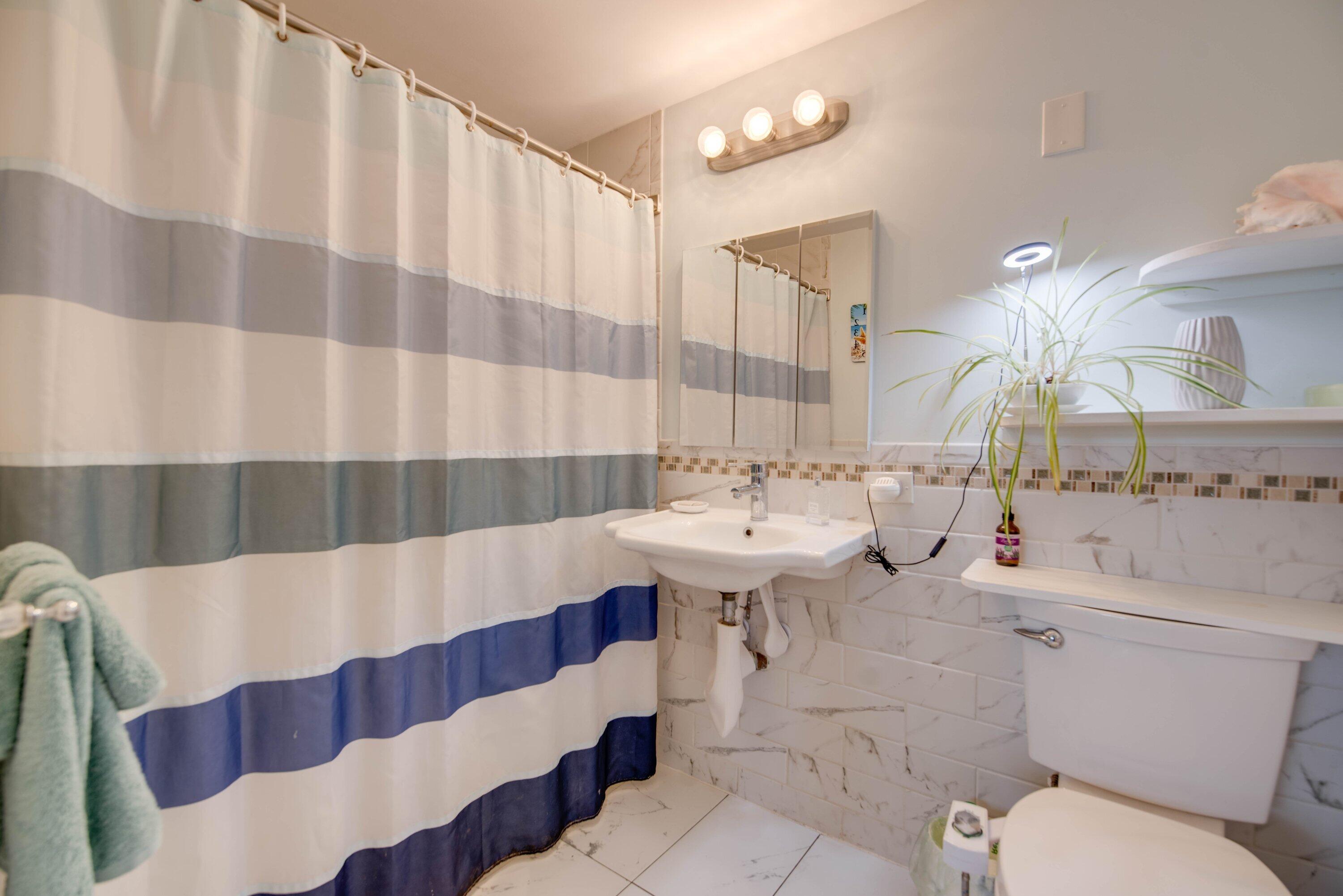 KEY WEST, Florida, 33040, United States, 1 Bedroom Bedrooms, ,1 BathroomBathrooms,Residential,For Sale,1927271