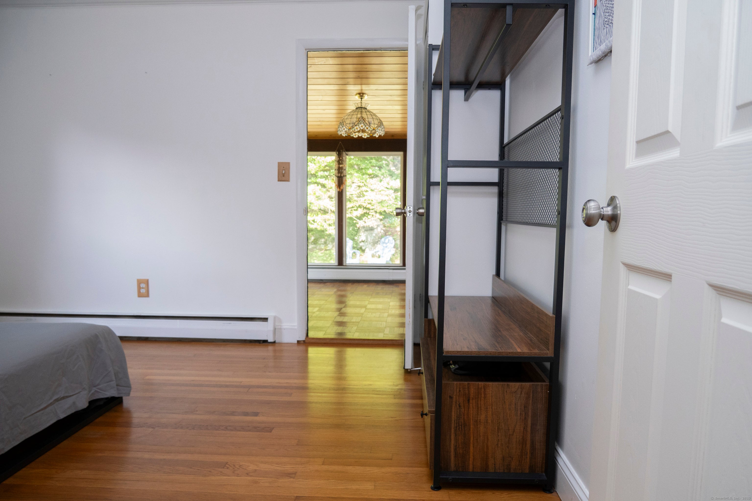 Trumbull, Connecticut, 06611, United States, 3 Bedrooms Bedrooms, ,3 BathroomsBathrooms,Residential,For Sale,1937031