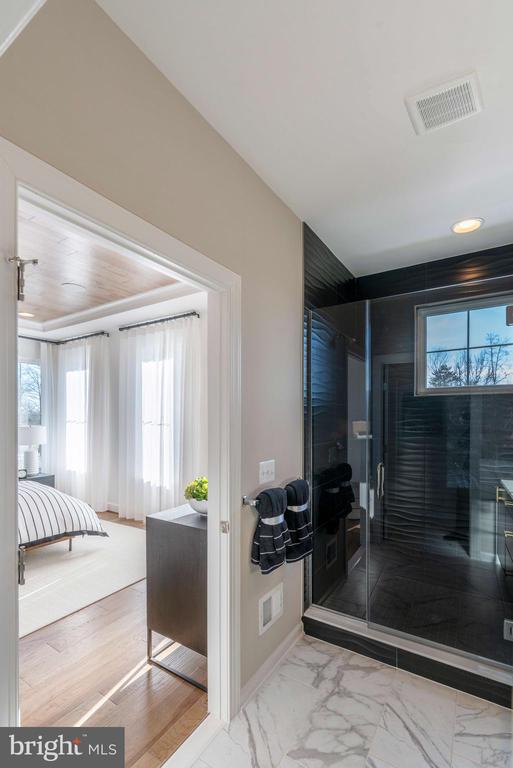 Woodbridge, Virginia, 22191, United States, 3 Bedrooms Bedrooms, ,4 BathroomsBathrooms,Residential,For Sale,1851460