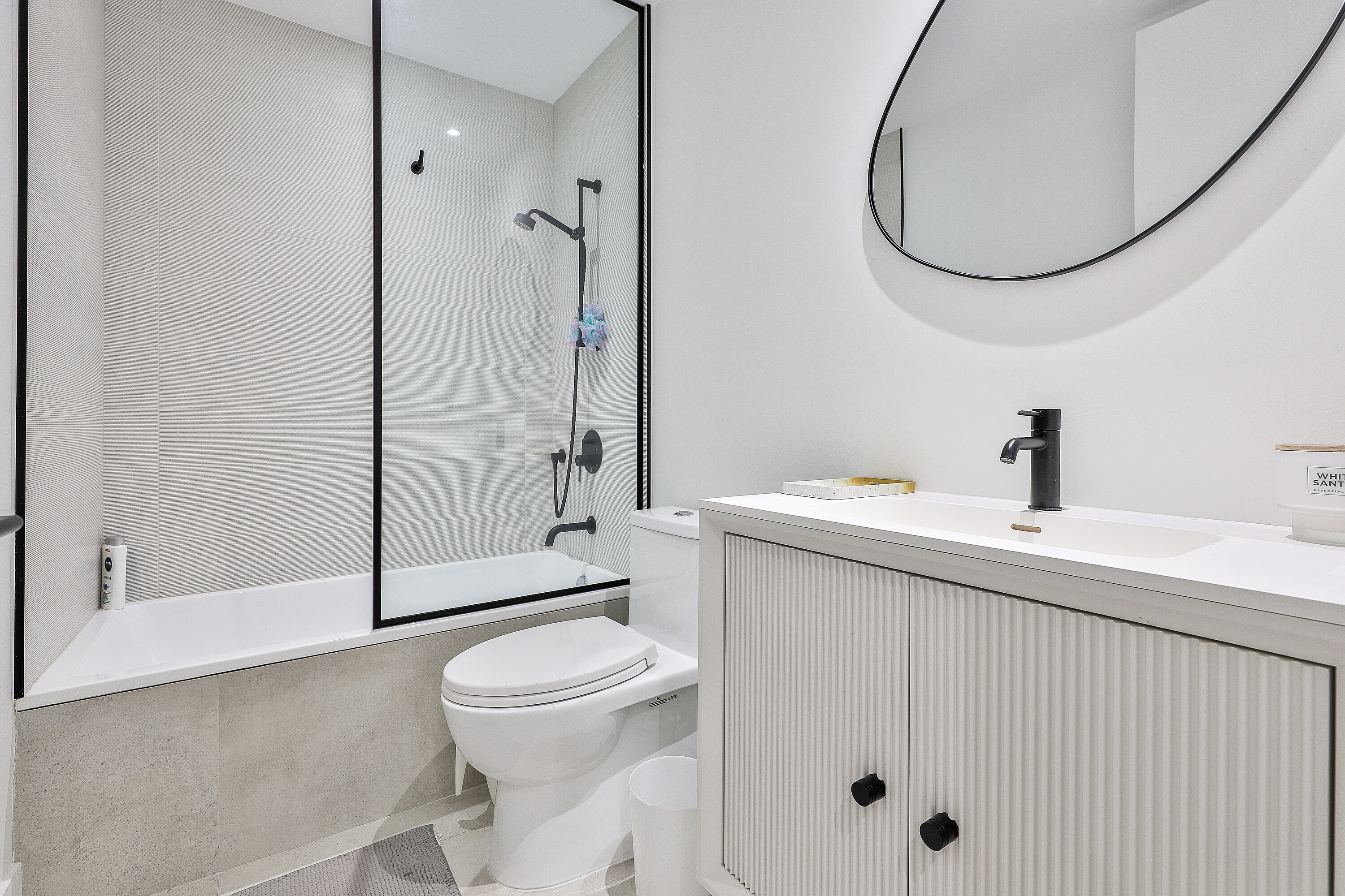  Bridle Path Home - 物件實景