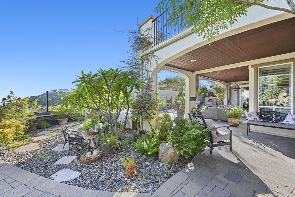 San Marcos, California, 92078, United States, 5 Bedrooms Bedrooms, ,5 BathroomsBathrooms,Residential,For Sale,1926310