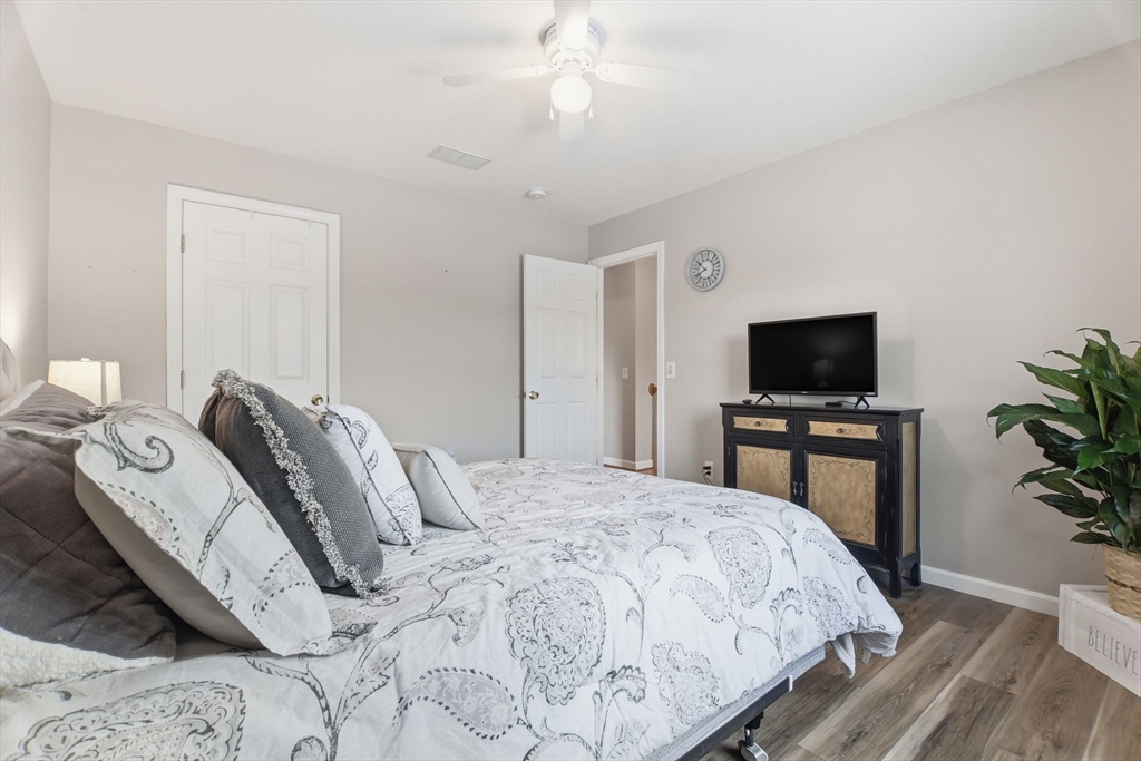 Southwick, Massachusetts, 01077, United States, 4 Bedrooms Bedrooms, ,3 BathroomsBathrooms,Residential,For Sale,2002928