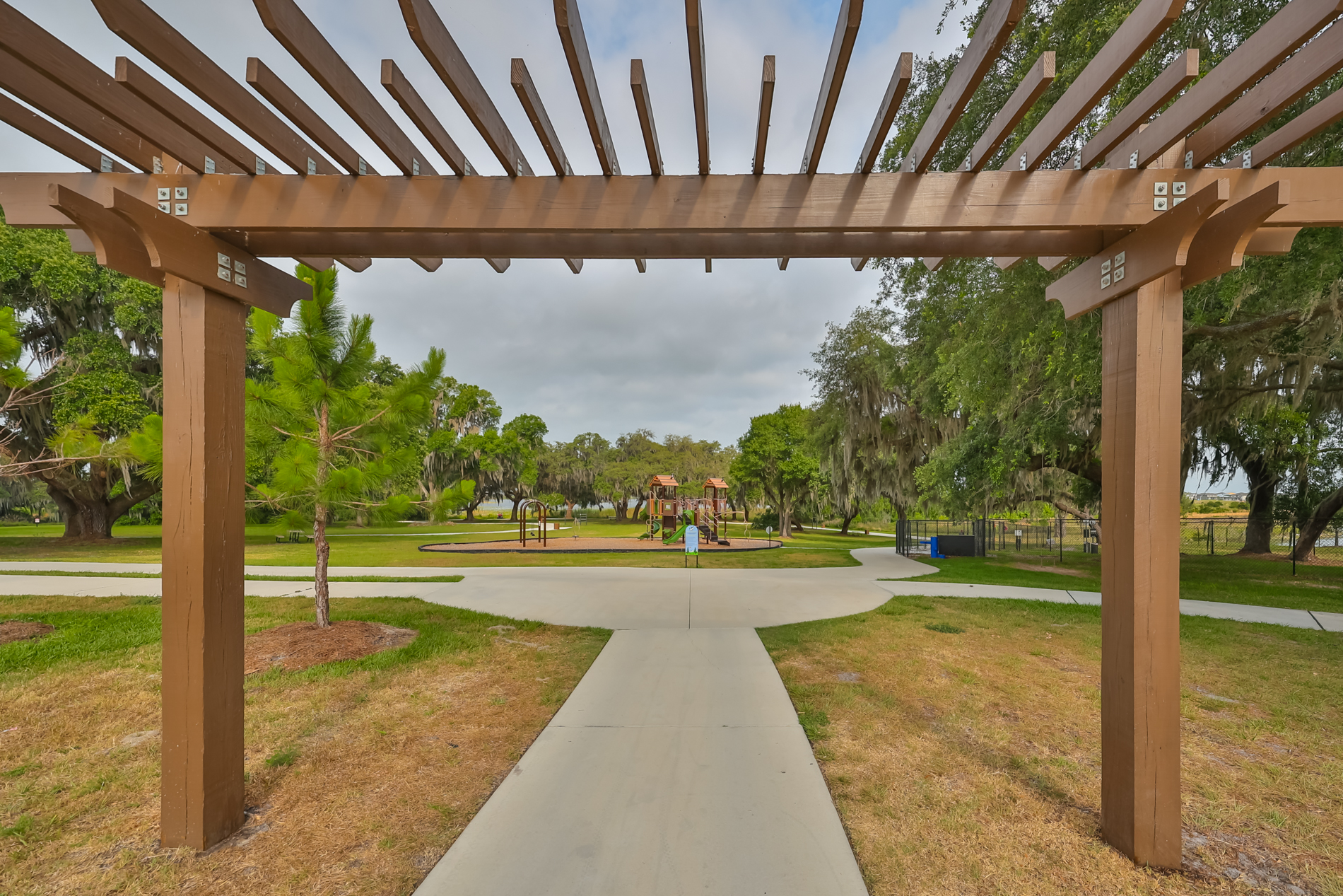 Wesley Chapel, Florida, 33545, United States, 5 Bedrooms Bedrooms, ,3 BathroomsBathrooms,Residential,For Sale,1931588