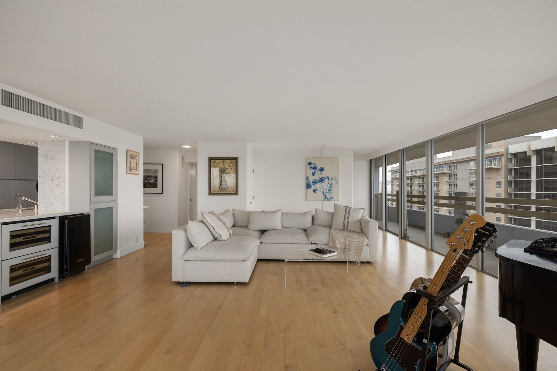  Chic Downtown Condo with Mountain & River Views - 物件實景