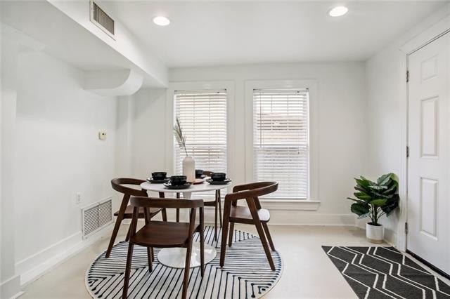 New Orleans, Louisiana, 70124, United States, 3 Bedrooms Bedrooms, ,3 BathroomsBathrooms,Residential,For Sale,1938045