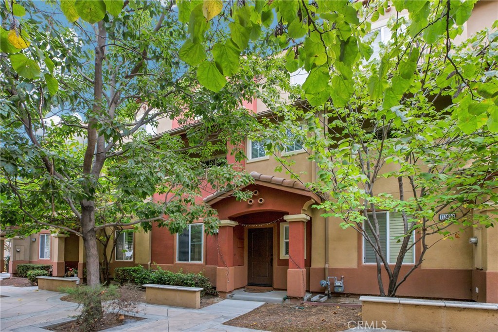 Lakewood, California, 90715, United States, 3 Bedrooms Bedrooms, ,4 BathroomsBathrooms,Residential,For Sale,1860565