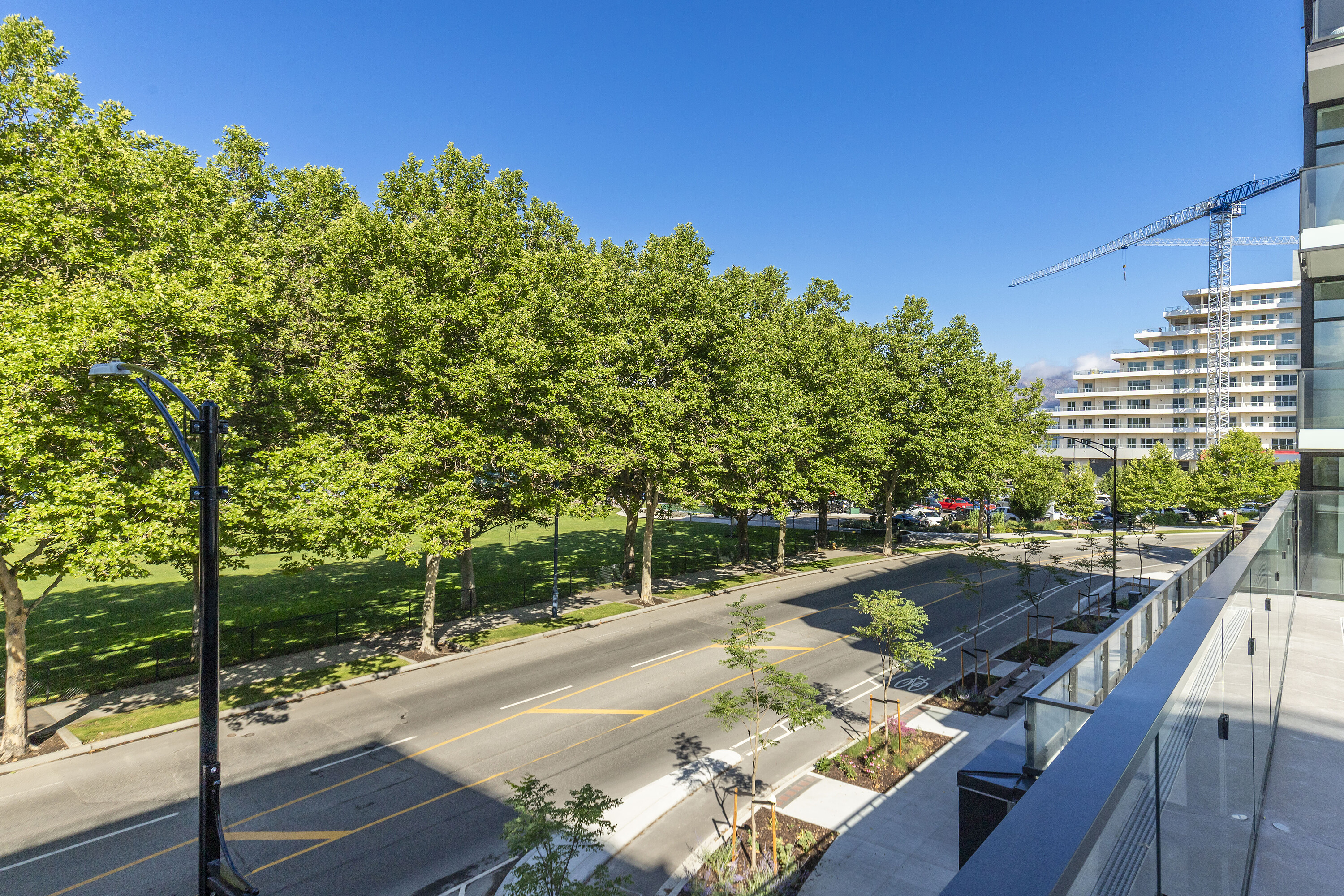  Luxury Lakeside Living - 物件實景