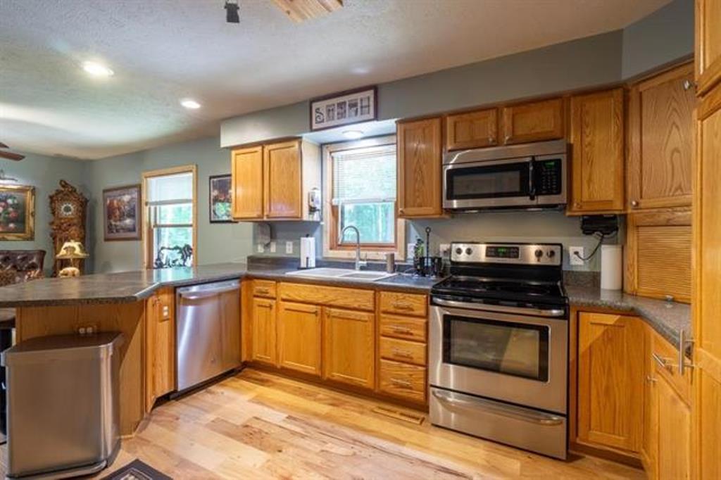 Rhinelander, Wisconsin, 54501, United States, 3 Bedrooms Bedrooms, ,3 BathroomsBathrooms,Residential,For Sale,1908490
