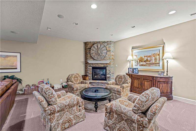 Mcmurray, Pennsylvania, 15317, United States, 4 Bedrooms Bedrooms, ,4 BathroomsBathrooms,Residential,For Sale,1943287