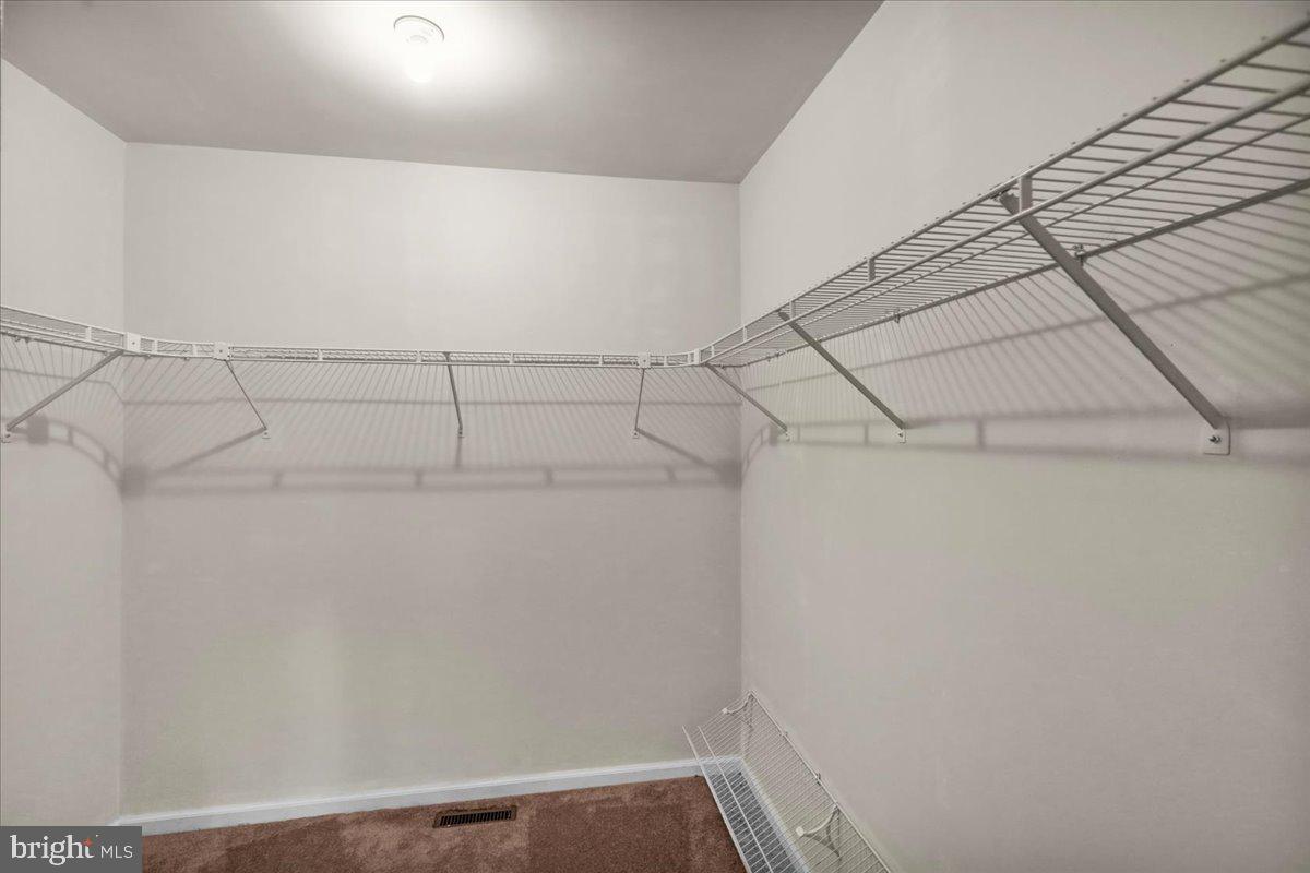 Lebanon, Pennsylvania, 17042, United States, 5 Bedrooms Bedrooms, ,4 BathroomsBathrooms,Residential,For Sale,1965418