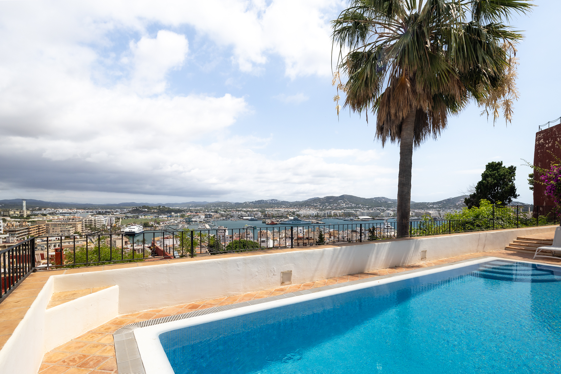  Historic flat with sea views and terrace in Dalt Vila - 物件實景