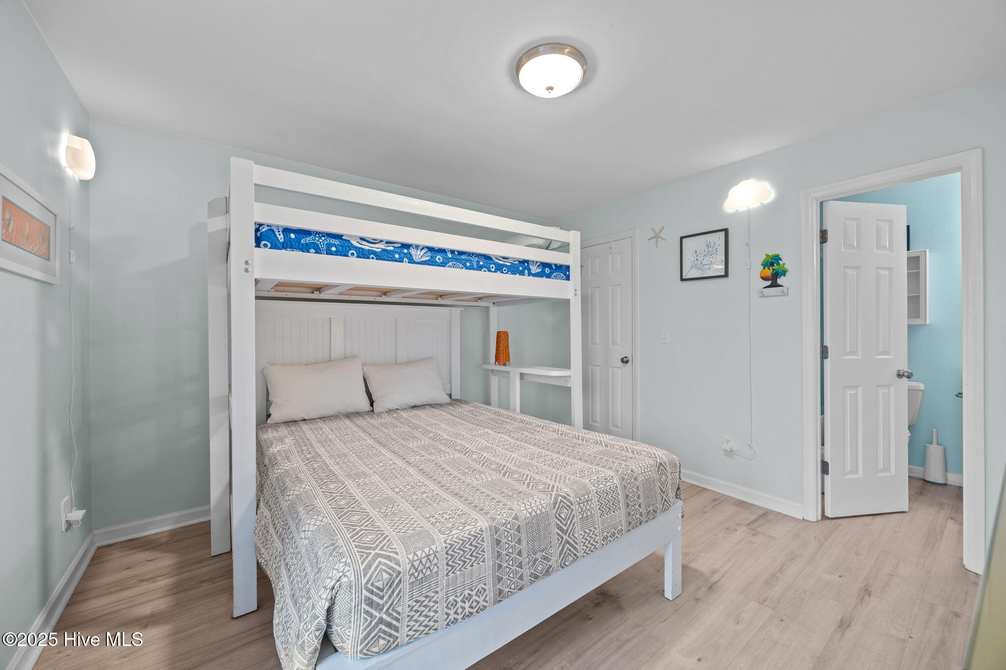 Carolina Beach, North Carolina, 28428, United States, 2 Bedrooms Bedrooms, ,2 BathroomsBathrooms,Residential,For Sale,2005552