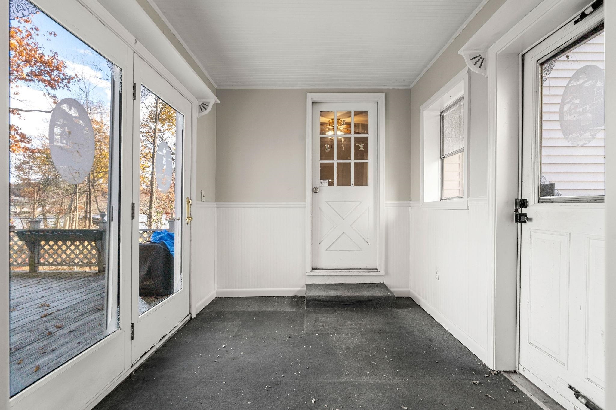 Pelham, New Hampshire, 03076, United States, 3 Bedrooms Bedrooms, ,1 BathroomBathrooms,Residential,For Sale,1991276