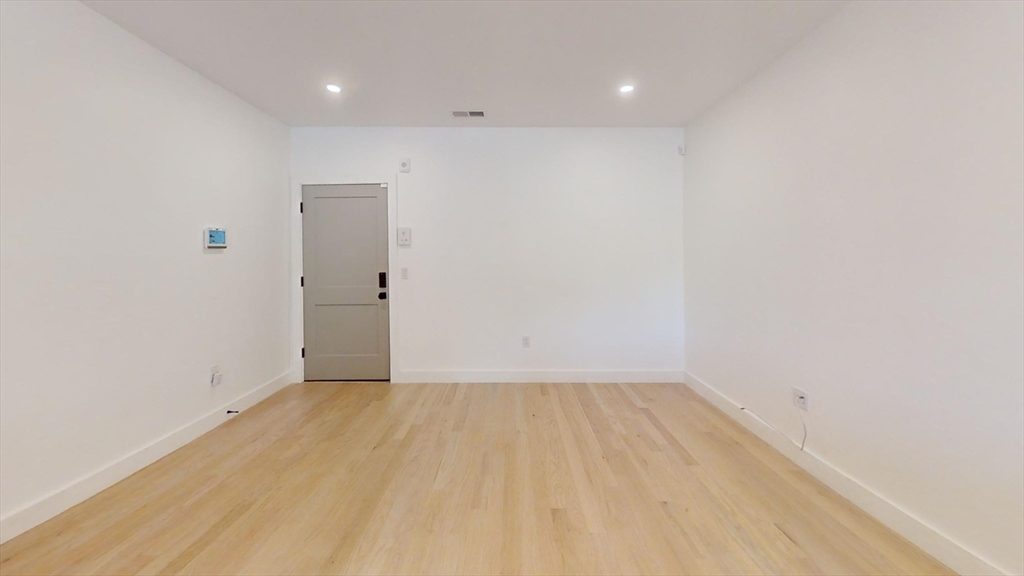 Boston, Massachusetts, 02124, United States, 3 Bedrooms Bedrooms, ,2 BathroomsBathrooms,Residential,For Sale,1941577