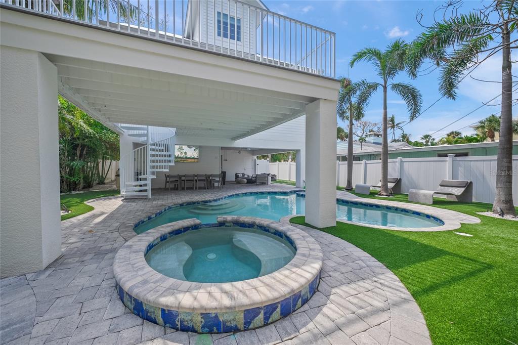 Anna Maria, Florida, 34216, United States, 5 Bedrooms Bedrooms, ,4 BathroomsBathrooms,Residential,For Sale,1819285