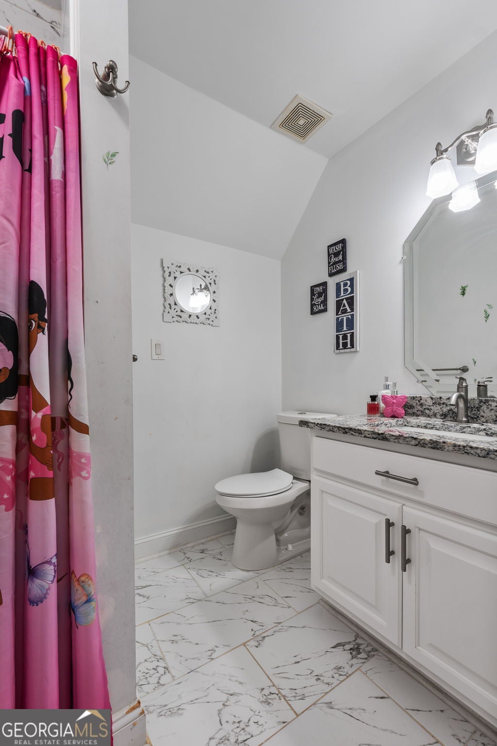 Meansville, Georgia, 30256, United States, 5 Bedrooms Bedrooms, ,4 BathroomsBathrooms,Residential,For Sale,2002650