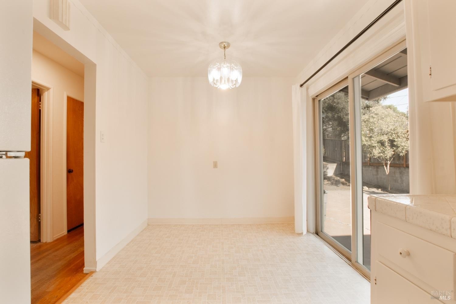 Vallejo, California, 94591, United States, 3 Bedrooms Bedrooms, ,2 BathroomsBathrooms,Residential,For Sale,1932094