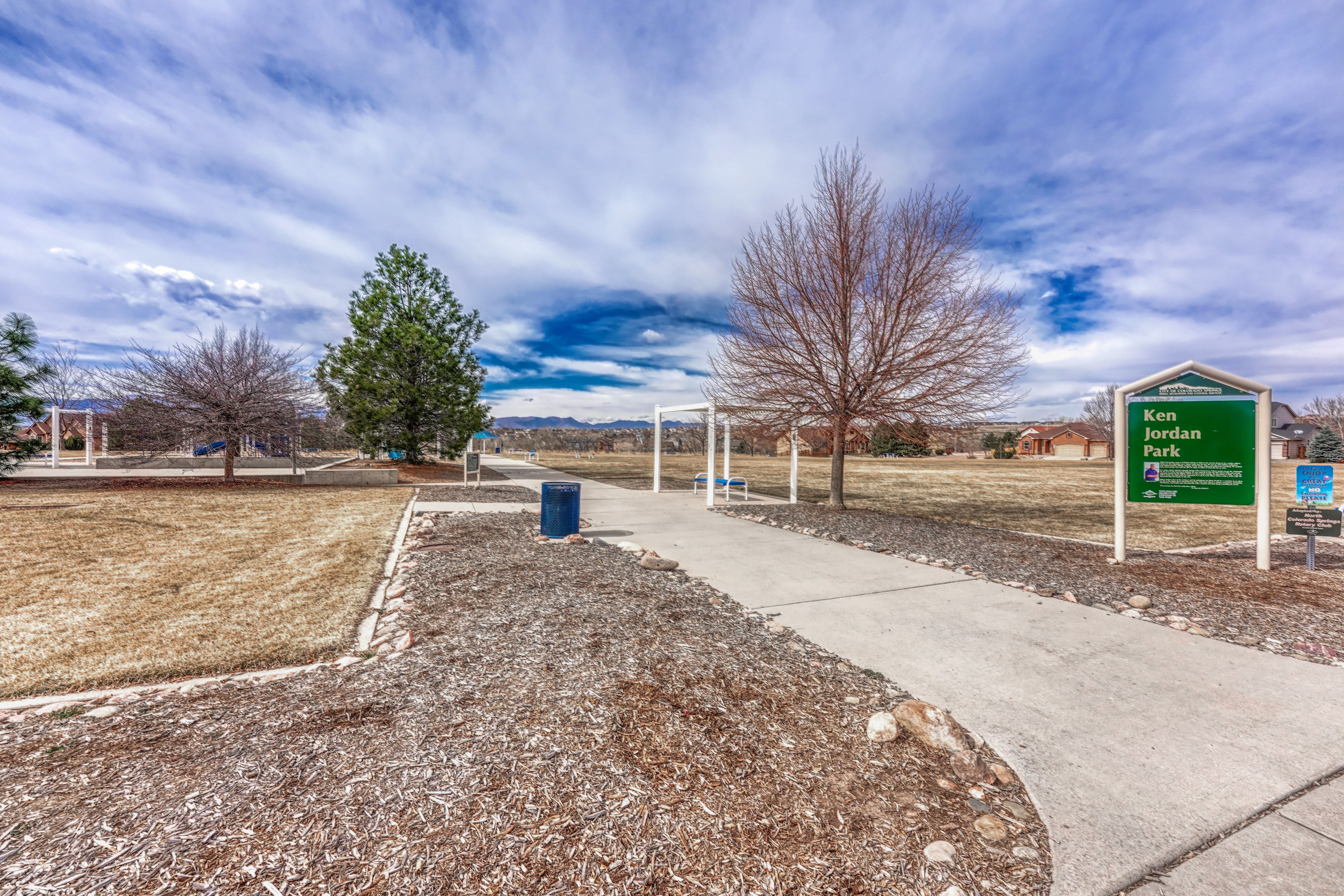  5847 Wild Bill Way, Colorado Springs, CO, 80923 - 物件實景