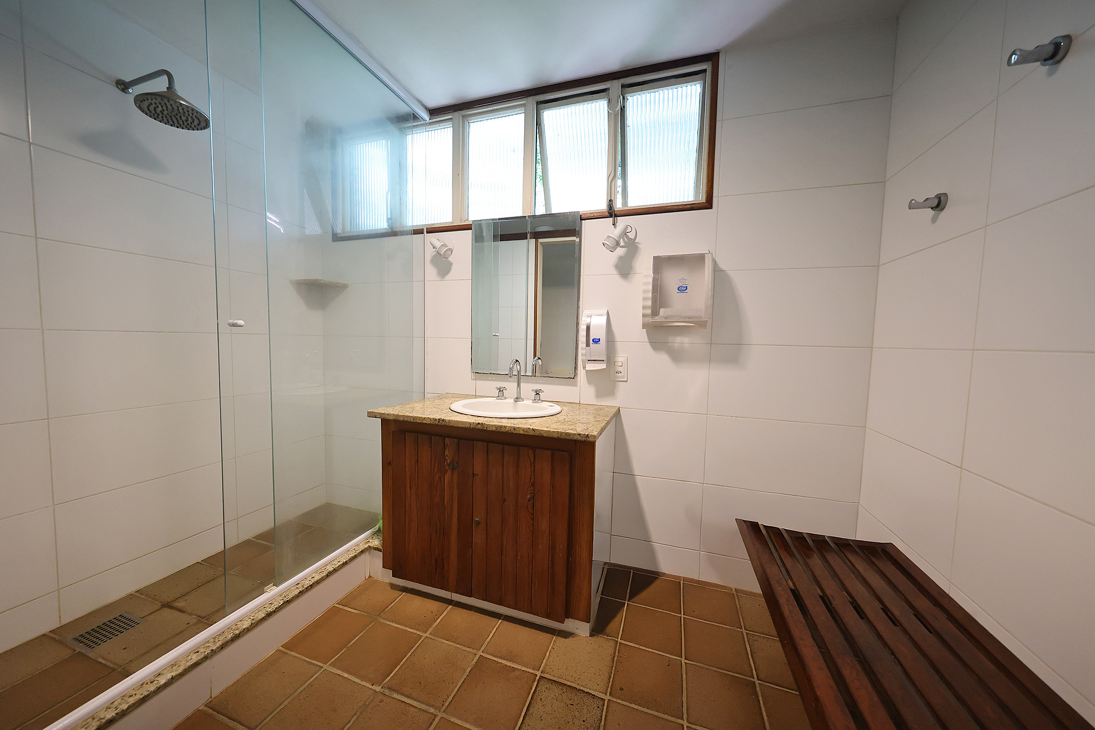  Estate surrounded by greenery with expansive grounds and amenities - 物件實景