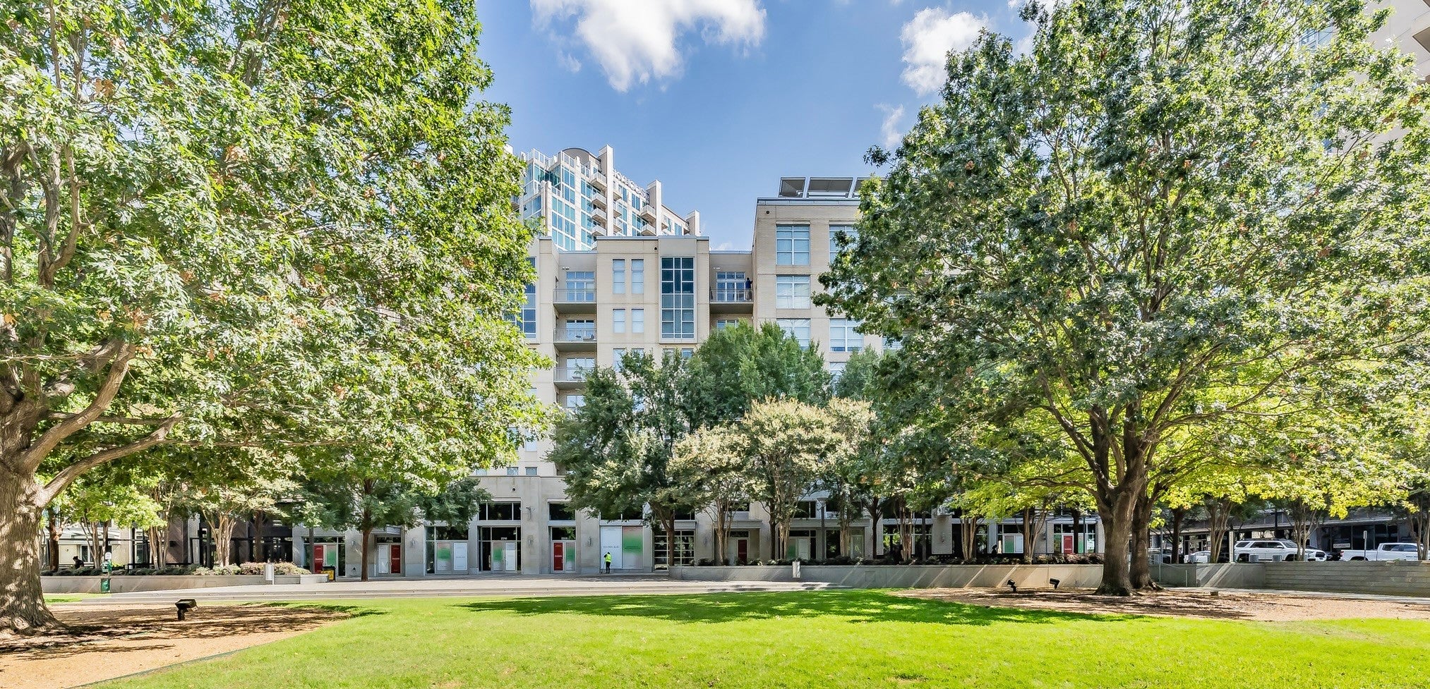 Dallas, Texas, 75219, United States, 2 Bedrooms Bedrooms, ,2 BathroomsBathrooms,Residential,For Sale,1983797