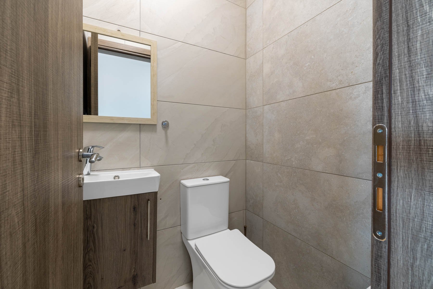  Three Bedroom Penthouse with Roof Terrace in Limassol - 物件實景