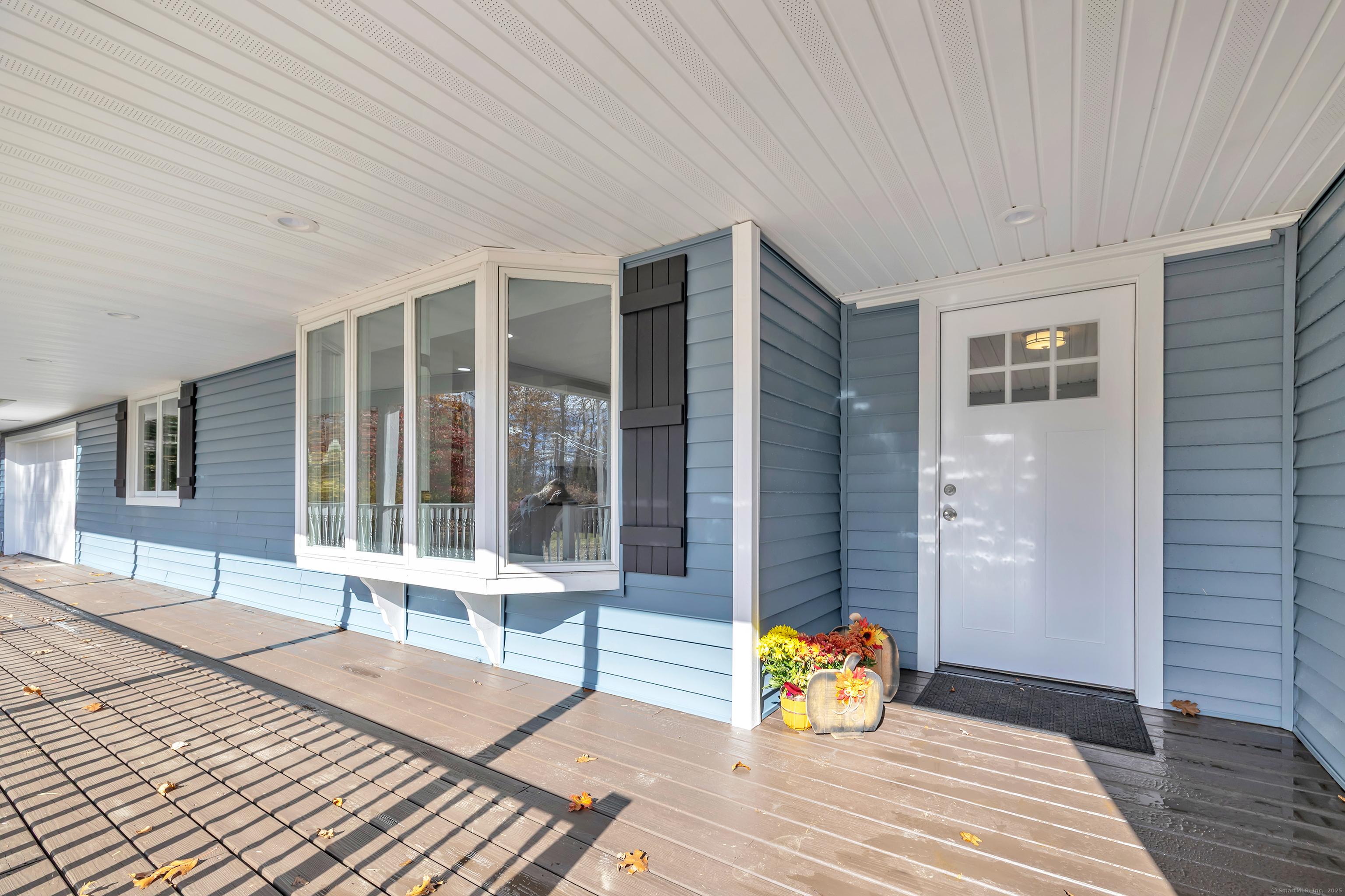 Hamden, Connecticut, 06518, United States, 3 Bedrooms Bedrooms, ,2 BathroomsBathrooms,Residential,For Sale,1987116