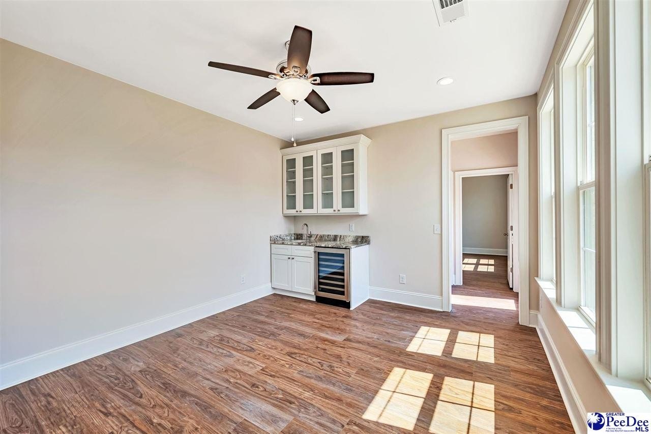 Florence, South Carolina, 29501, United States, 5 Bedrooms Bedrooms, ,5 BathroomsBathrooms,Residential,For Sale,1856314