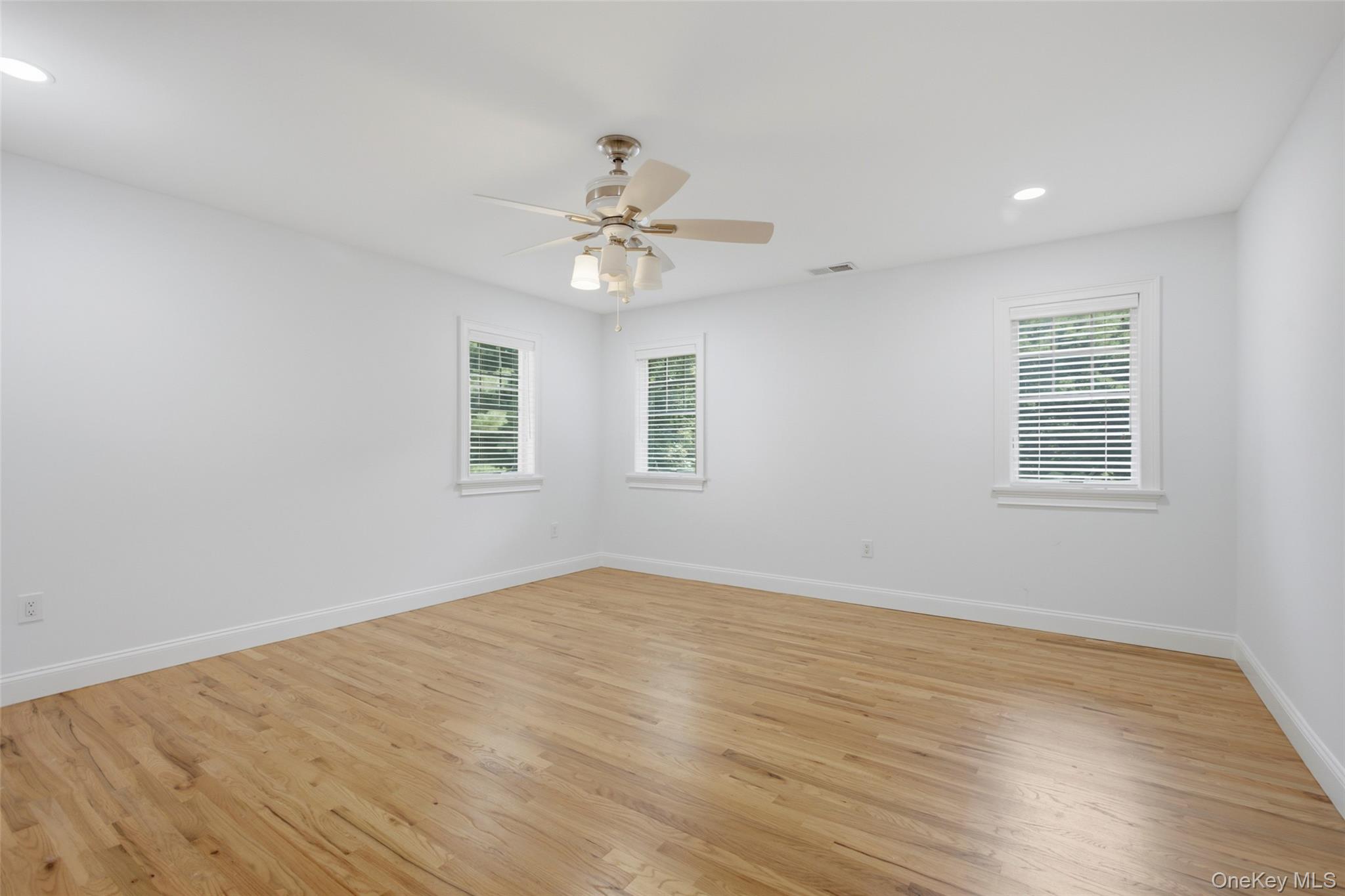  17 Nadworny Lane, Stony Brook, NY, 11790 - 物件實景