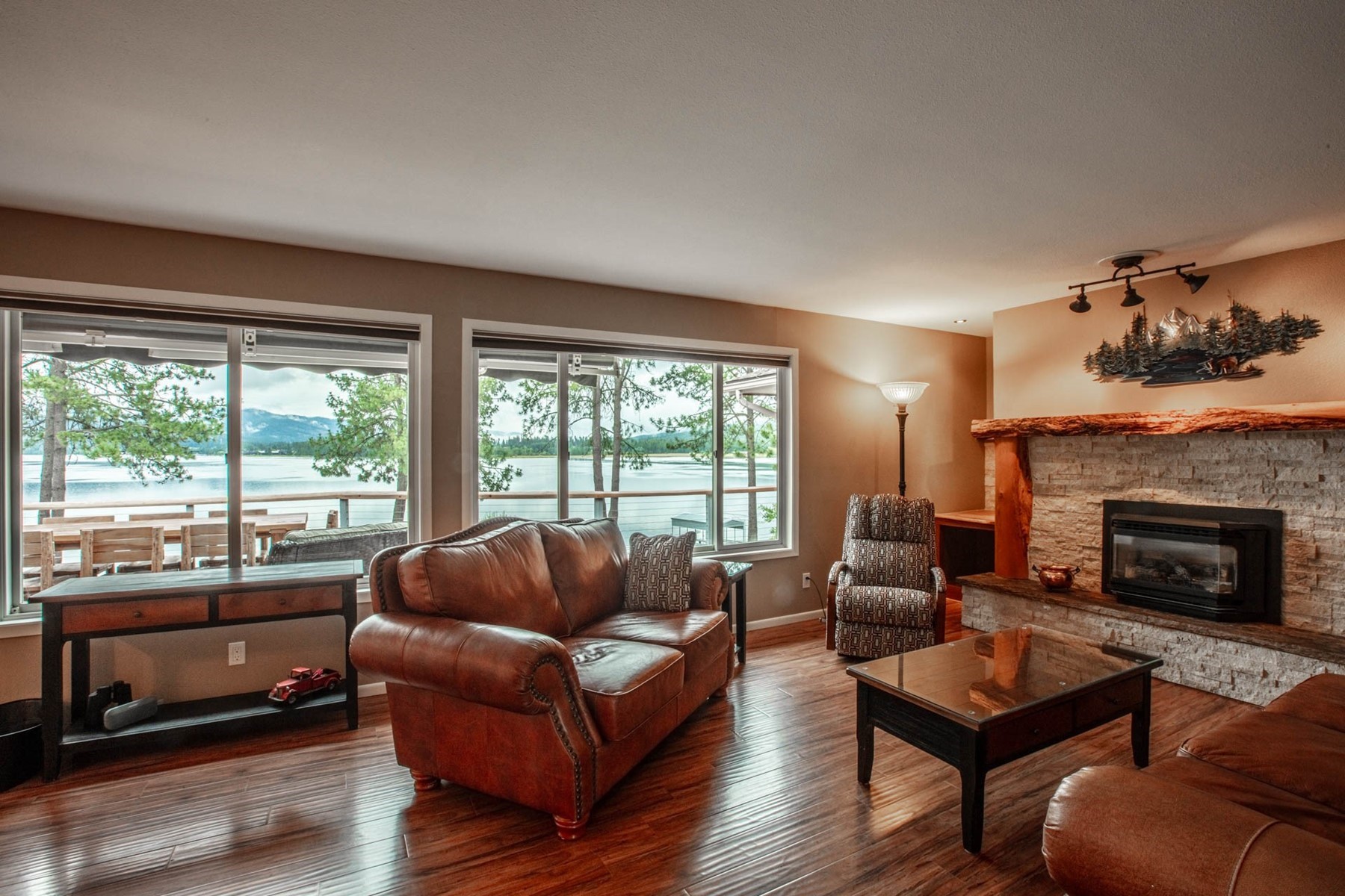  Cabin on Pend Oreille River - 物件實景