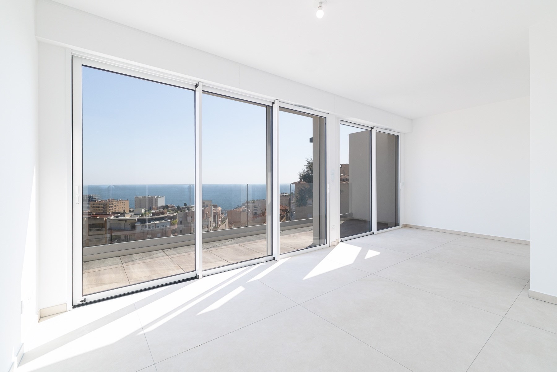  Beausoleil three bedroom apartment 134 sqm top floor private rooftop terrace ne… - 物件實景