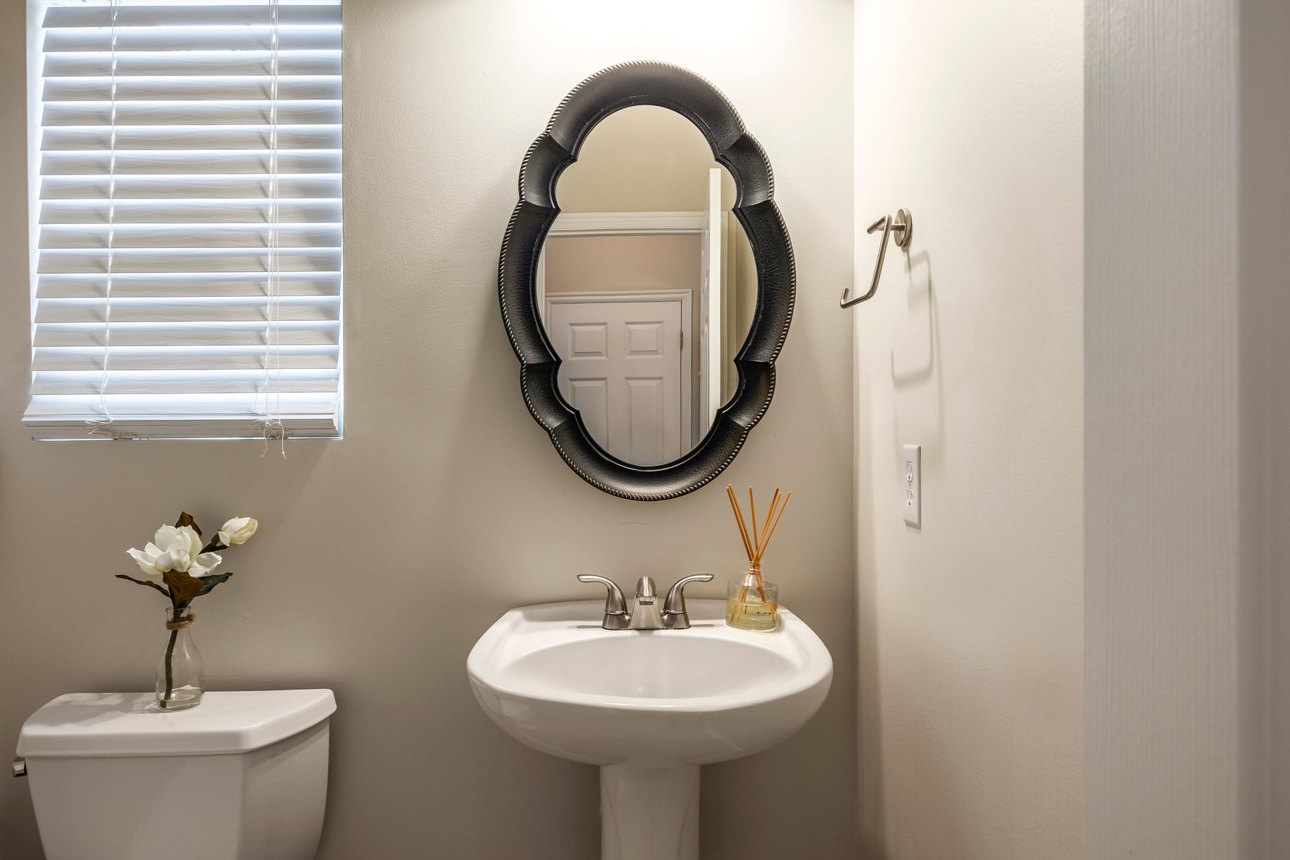  Quiet Cul De Sac & Life Above the City - 物件實景