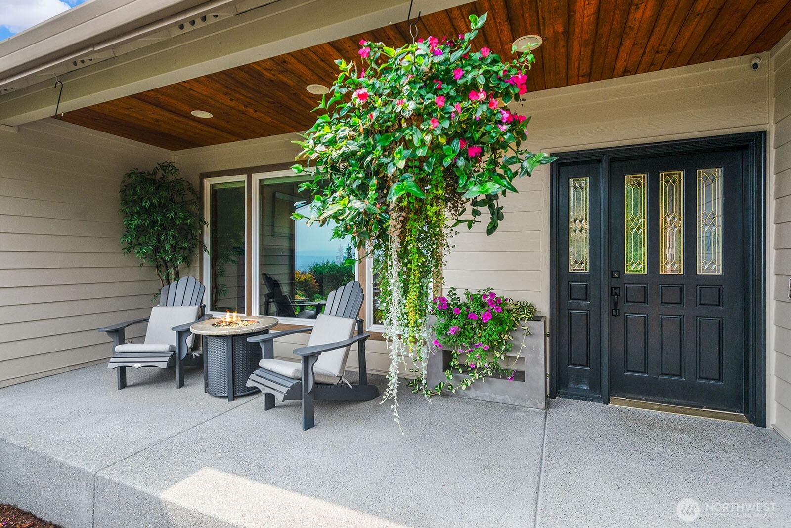 Puyallup, Washington, 98374, United States, 4 Bedrooms Bedrooms, ,3 BathroomsBathrooms,Residential,For Sale,1949805