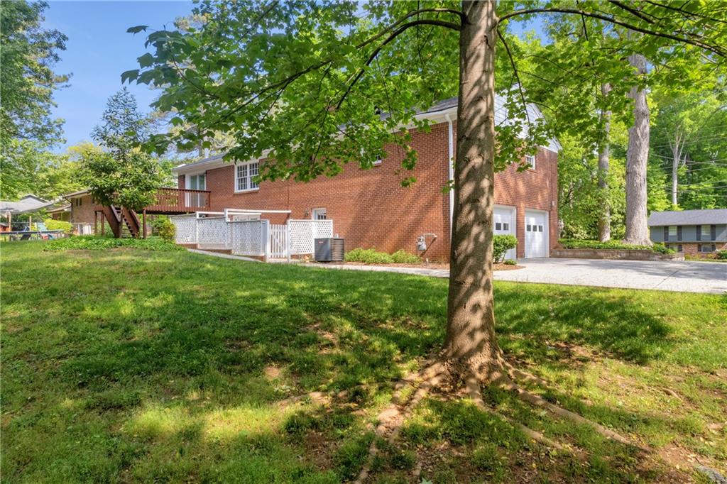 Dunwoody, Georgia, 30338, United States, 4 Bedrooms Bedrooms, ,3 BathroomsBathrooms,Residential,For Sale,1931149