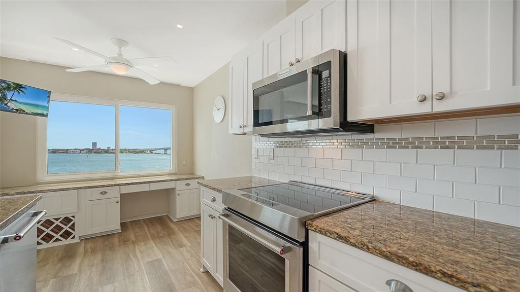 Sarasota, Florida, 34236, United States, 2 Bedrooms Bedrooms, ,2 BathroomsBathrooms,Residential,For Sale,1960726