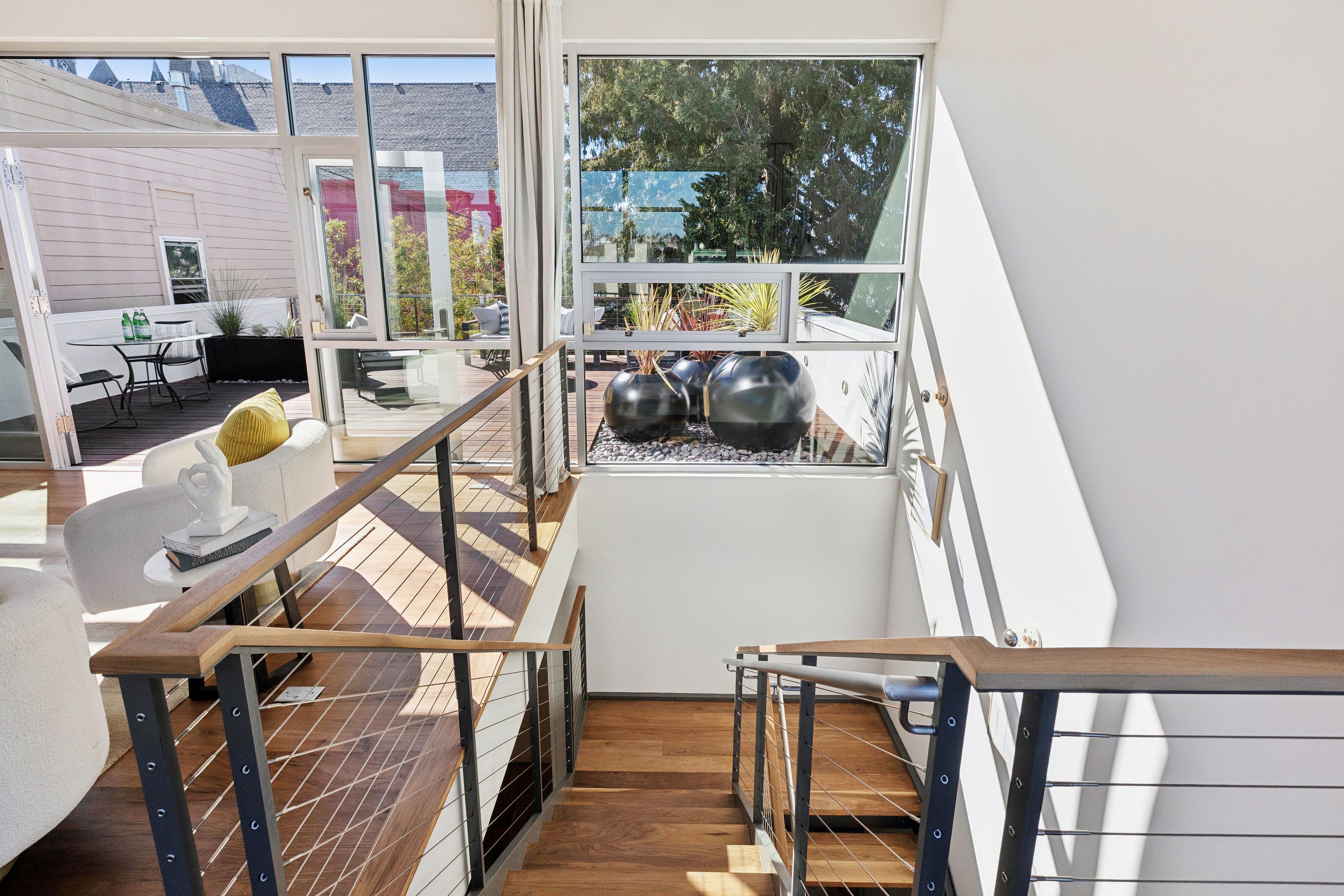  1076 South Van Ness Avenue - 物件實景