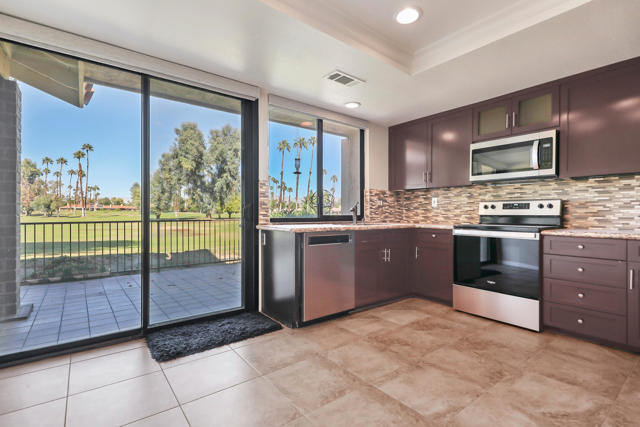 Palm Desert, California, 92260, United States, 2 Bedrooms Bedrooms, ,2 BathroomsBathrooms,Residential,For Sale,1974746