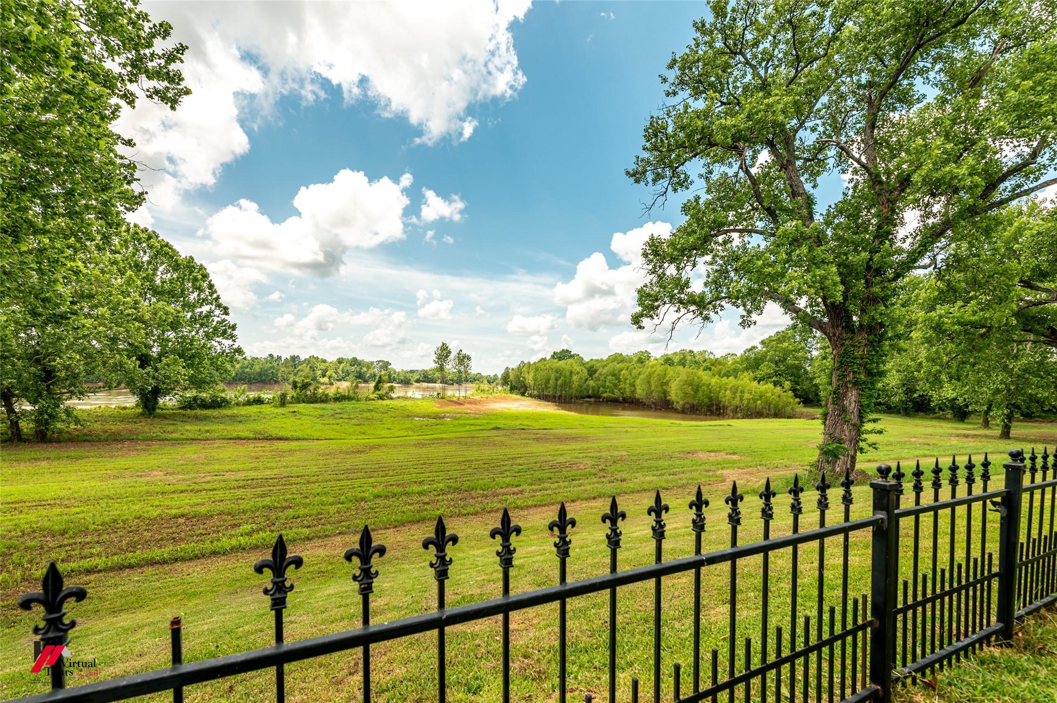 Bossier City, Louisiana, 71111, United States, 4 Bedrooms Bedrooms, ,3 BathroomsBathrooms,Residential,For Sale,1985689