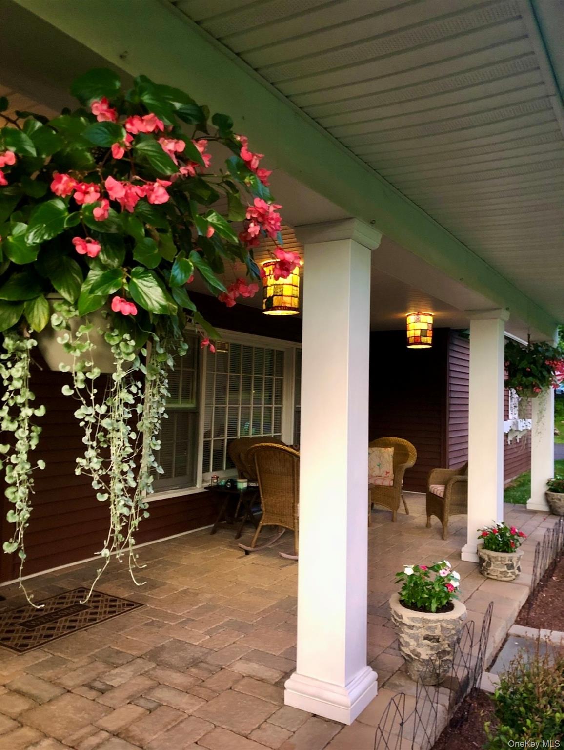 Montebello, New York, 10901, United States, 5 Bedrooms Bedrooms, ,2 BathroomsBathrooms,Residential,For Sale,1992880