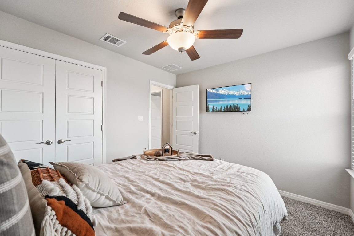 Georgetown, Texas, 78628, United States, 5 Bedrooms Bedrooms, ,3 BathroomsBathrooms,Residential,For Sale,1882830