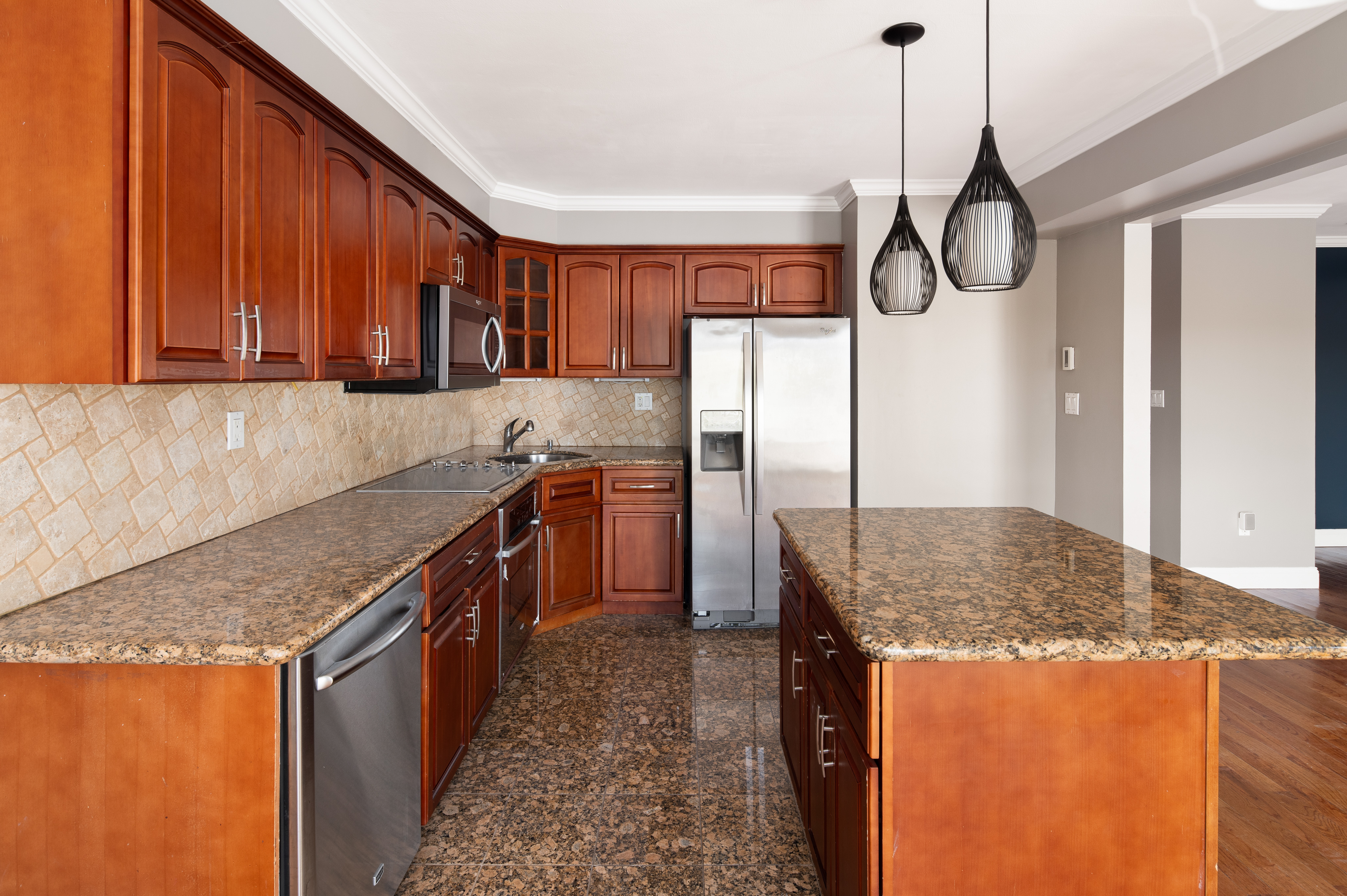  201 Highview Avenue - 物件實景