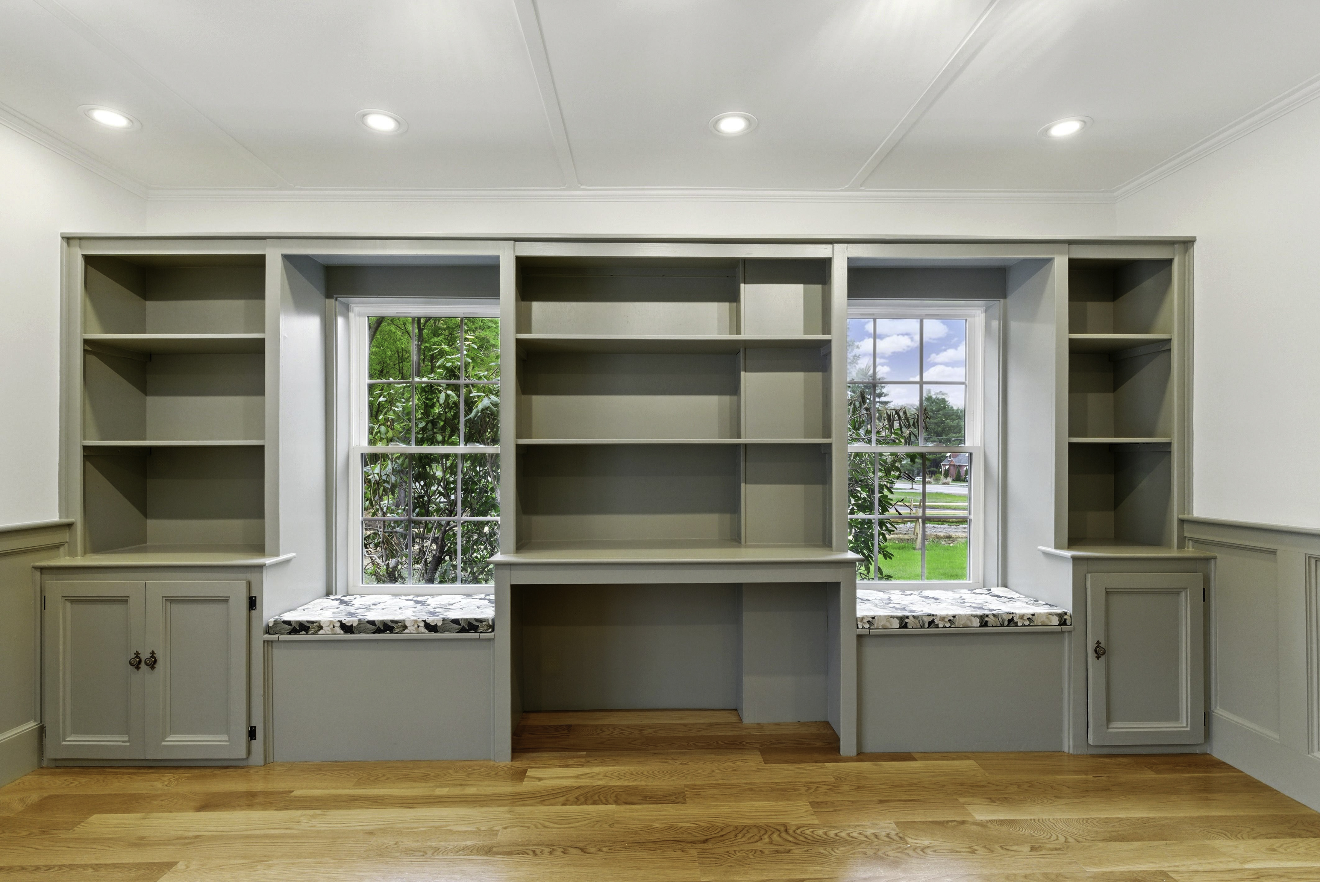 Hopedale, Massachusetts, 01747, United States, 3 Bedrooms Bedrooms, ,2 BathroomsBathrooms,Residential,For Sale,1979409