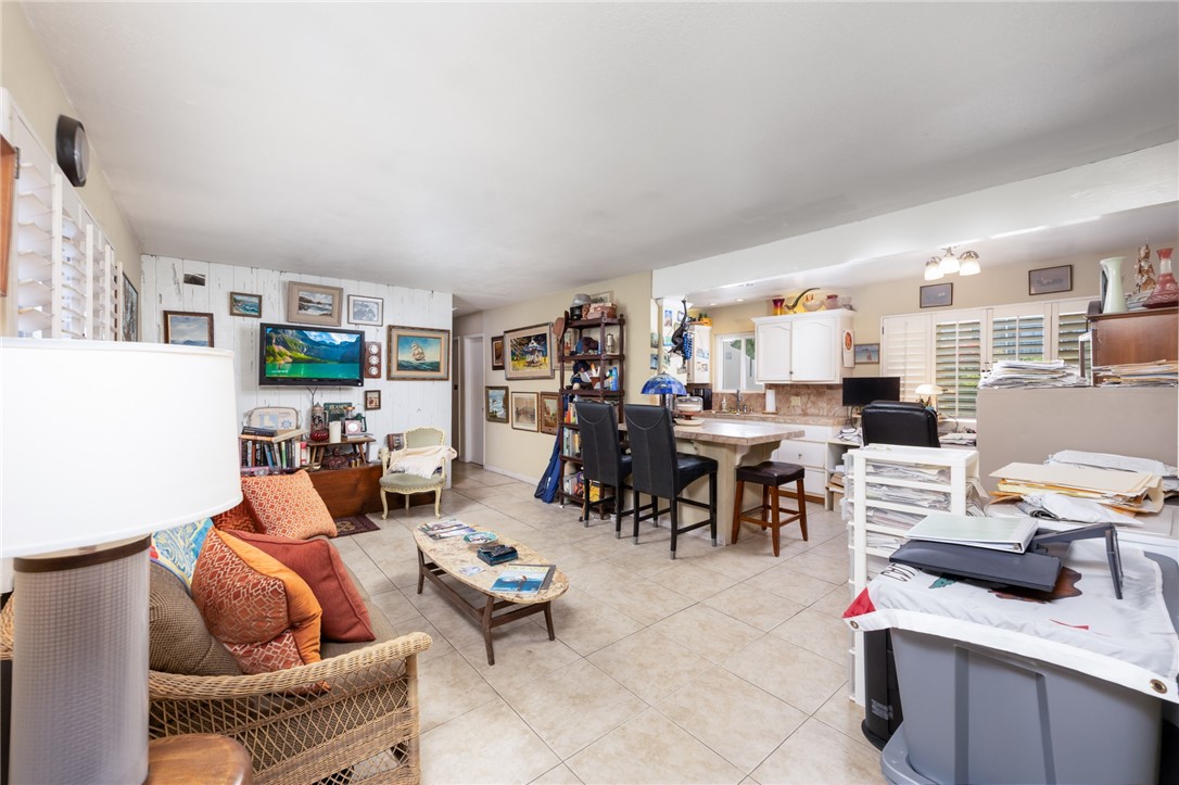 Laguna Beach, California, 92651, United States, 2 Bedrooms Bedrooms, ,3 BathroomsBathrooms,Residential,For Sale,1805517