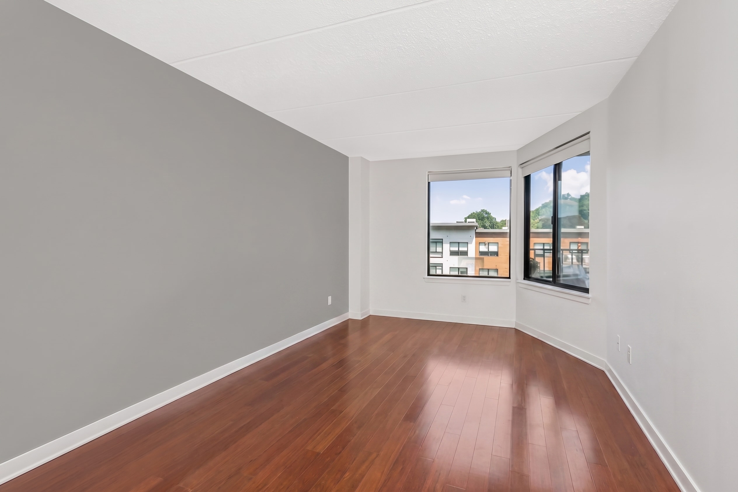 1155 Warburton Avenue - 物件實景