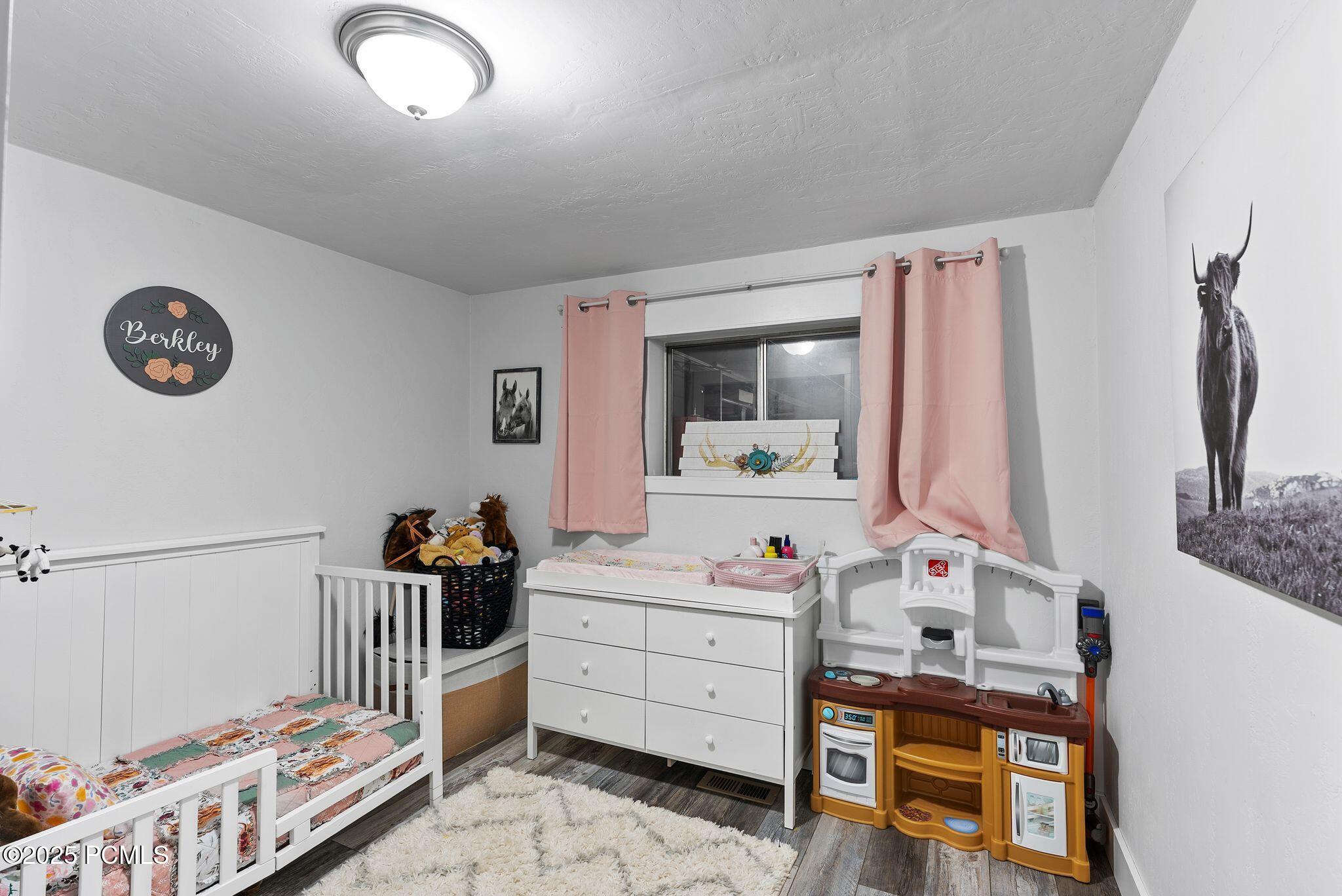 Heber City, Utah, 84032, United States, 3 Bedrooms Bedrooms, ,1 BathroomBathrooms,Residential,For Sale,1989612