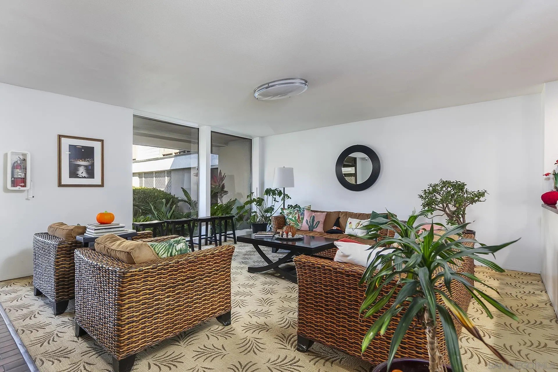 San Diego, California, 92110, United States, 1 Bedroom Bedrooms, ,1 BathroomBathrooms,Residential,For Sale,1970133