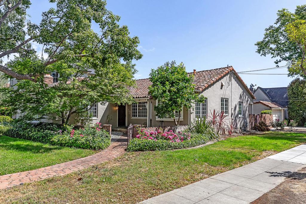 San Jose, California, 95125, United States, 3 Bedrooms Bedrooms, ,2 BathroomsBathrooms,Residential,For Sale,1825152